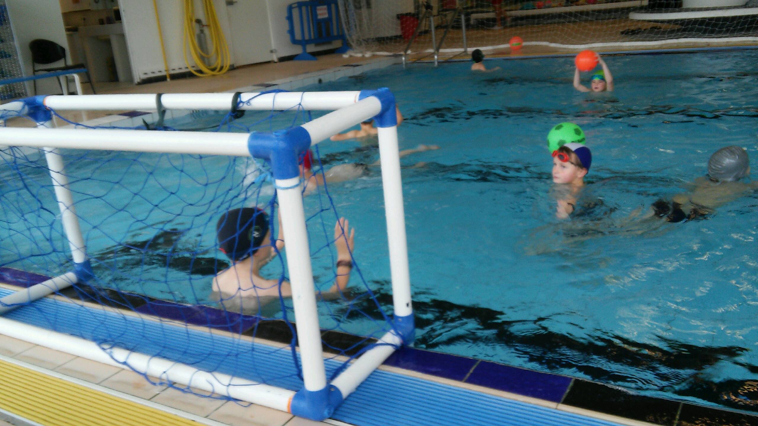 "Au water-polo je joué dans les buts, j’ai arrêté pleins de tirs" Eliot (9 ans)